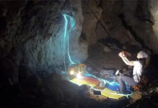 Nữ vận động viên trở lại mặt đất sau 500 ngày sống dưới hang sâu