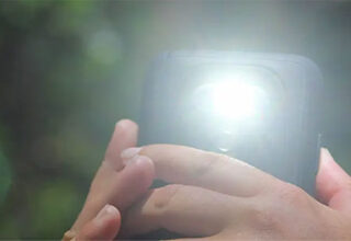 Hãy ngừng sử dụng điện thoại của bạn làm đèn pin