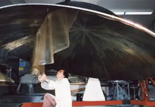 Các kỹ sư NASA đang phải tìm lại hướng dẫn sử dụng các đây 45 năm để khắc phục sự cố của tàu Voyager 1