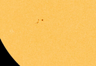 24 giờ qua, sóng vô tuyến khắp thế giới chập chờn: Thủ phạm đang hiện ra trên trời!