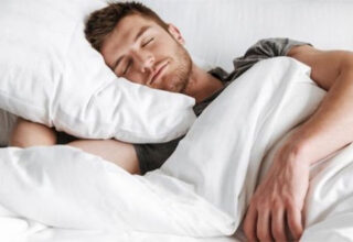 Phát hiện mới: Những người ngủ kiểu này sống lâu hơn tới 5 năm