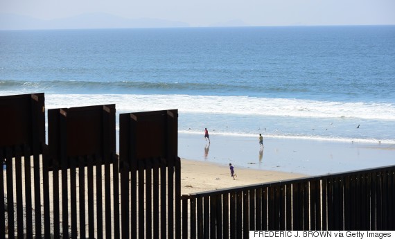 Đường biên giới giữa Mỹ - Mexico Đường biên giới giữa Mỹ - Mexico