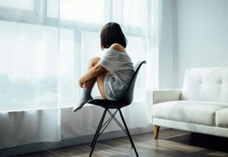Kỳ lạ cô gái 18 tuổi ở Trung Quốc mắc bệnh "luyến ái não"